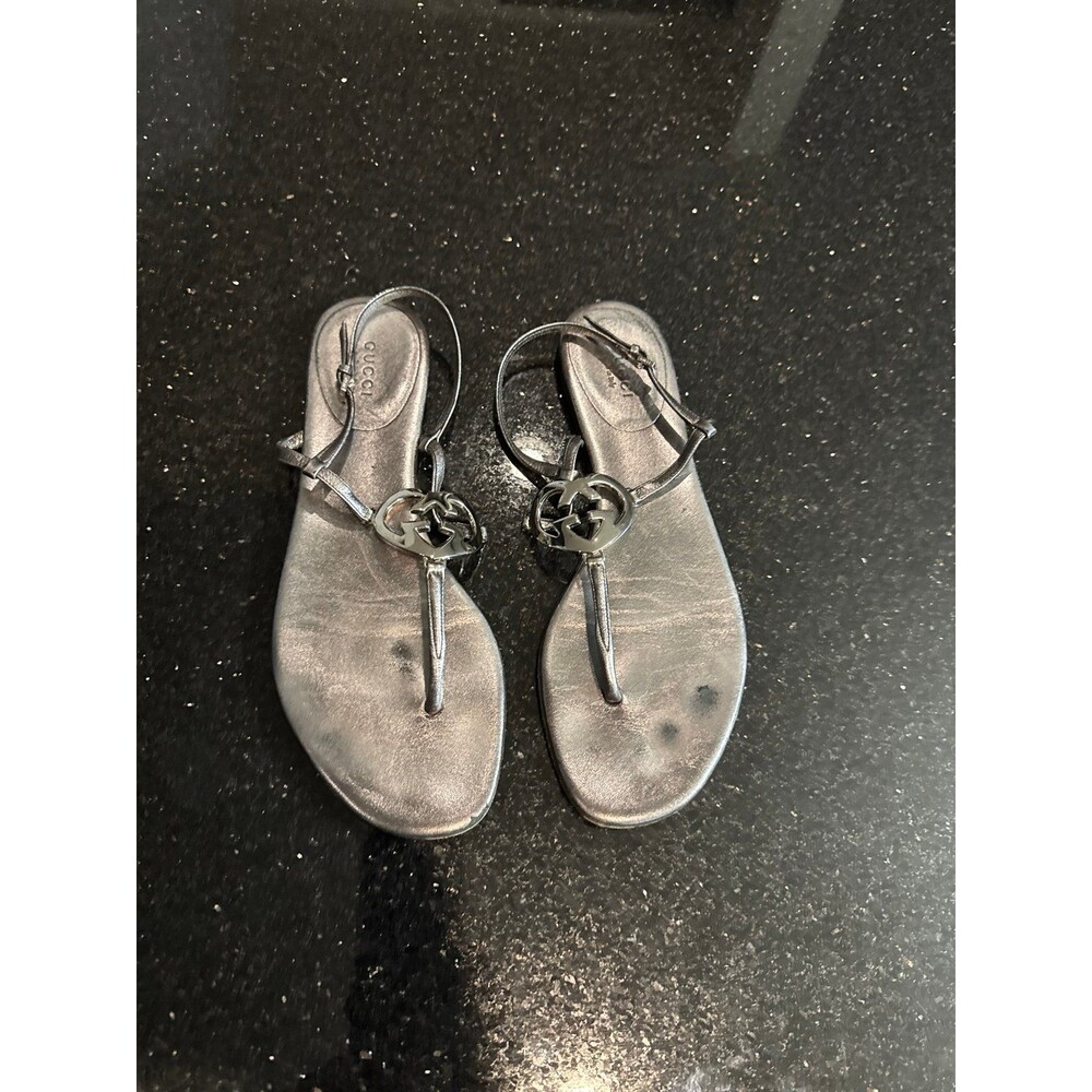 Gucci Silver Heart Logo Flats Sandals Size 8 Women’s